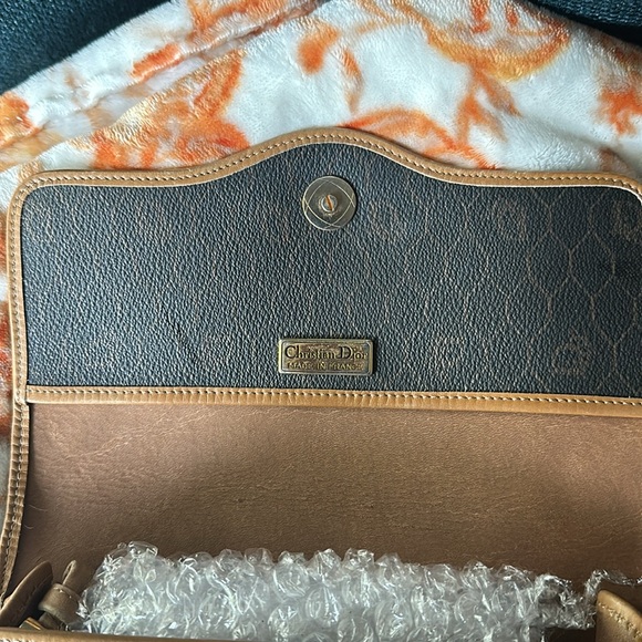 Dior, VINTAGE, Crossbody! - Picture 8 of 10